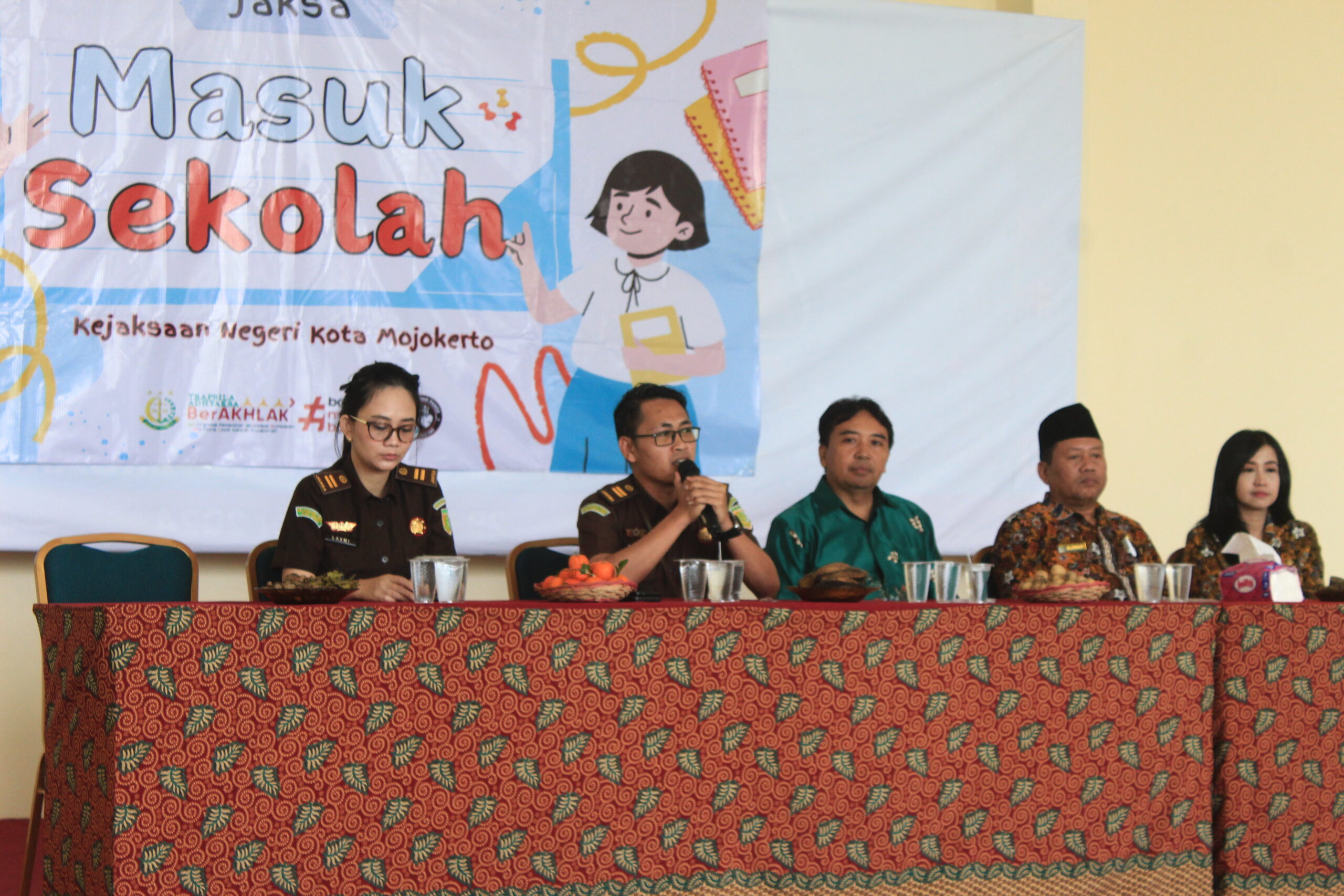 Jaksa Masuk Sekolah ke SMP TNH